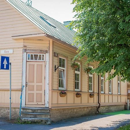 Posti 19 Apartment Хаапсалу Екстериор снимка